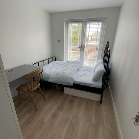 Brand New Suit Room 10 Min To Walk Central Line! Вудфорд Экстерьер фото